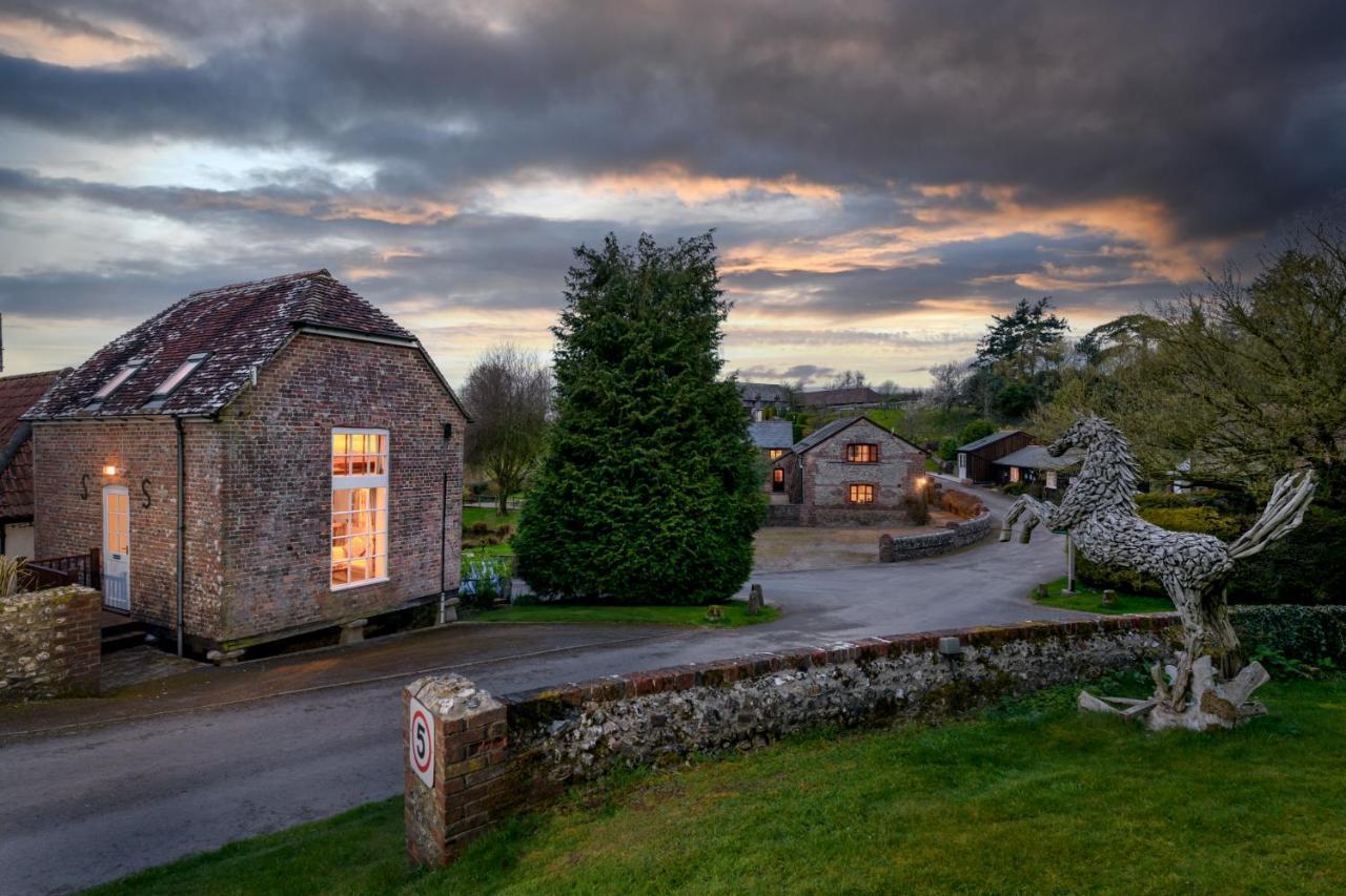 Luccombe Farm Holiday Cottages Milton Abbas Exteriör bild
