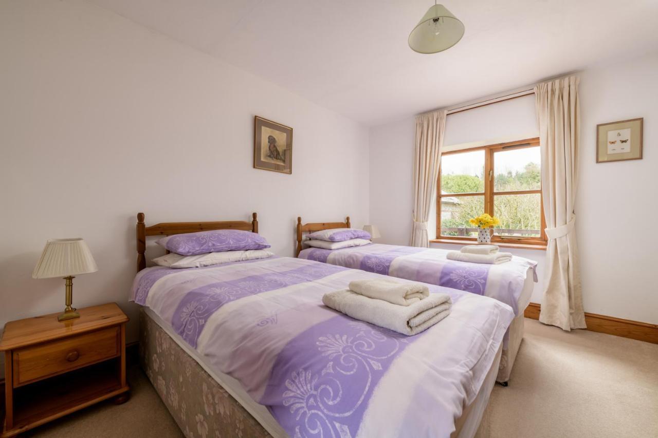 Luccombe Farm Holiday Cottages Milton Abbas Exteriör bild