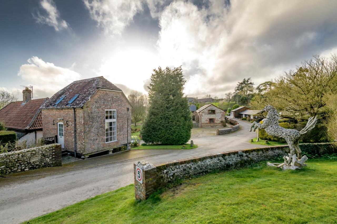 Luccombe Farm Holiday Cottages Milton Abbas Exteriör bild